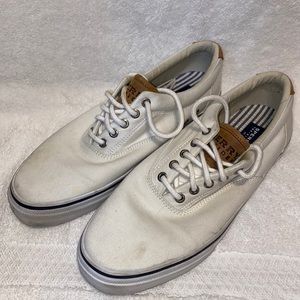 Sperry Canvas Sneaker